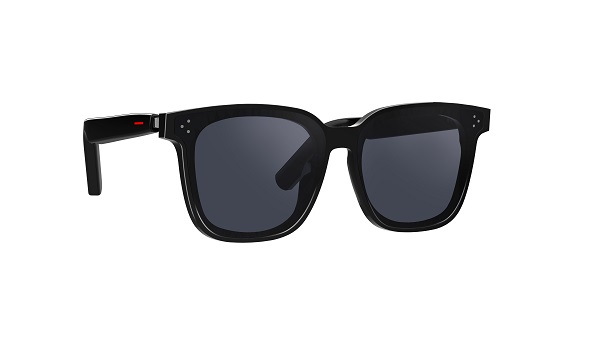 Sunny Sounds  Hip Bluetooth smart sunglasses
